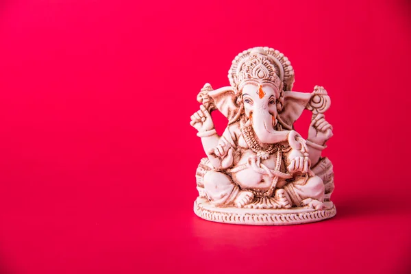 Buon Ganesh Chaturthi Biglietto di auguri che mostra la fotografia di Lord Ganesha idol — Foto Stock