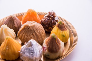 Tatlı modak ganesh Festivali'nde lord Ganesh prasad olarak sunulan genellikle çeşitli Hint 