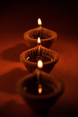 güzel diwali aydınlatma veya diya, seçici odak