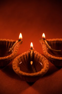 güzel diwali aydınlatma veya diya, seçici odak