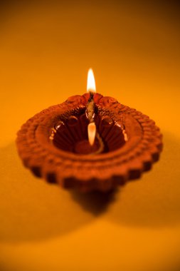 güzel diwali aydınlatma veya diya, seçici odak