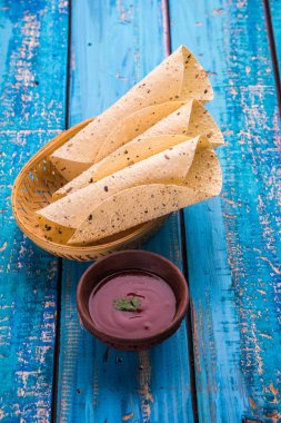 Masala papad, Hint vejetaryen çıtır çıtır yemek veya başlangıç