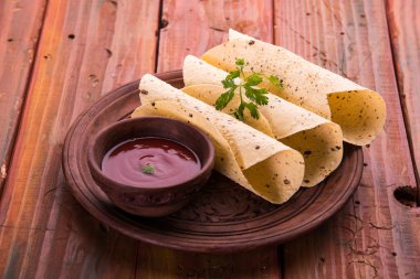 Masala papad, Hint vejetaryen çıtır çıtır yemek veya başlangıç