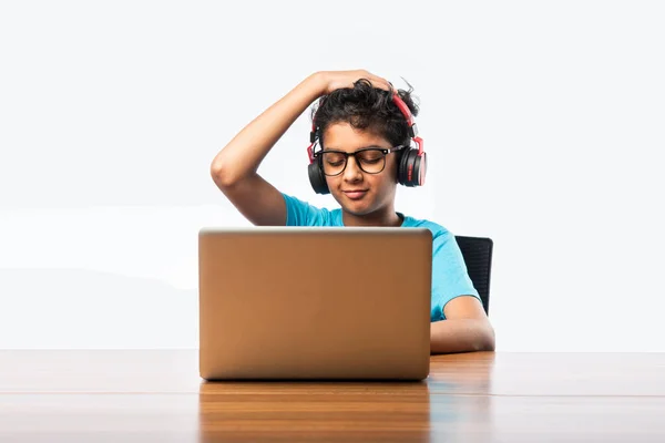 Indian Male Syudent Kid Studying Online Using Laptop Asian Child — Stock Photo, Image