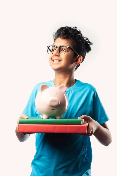 Retrato Alegre Bonito Pouco Indiana Ásia Criança Segurando Porquinho Banco — Fotografia de Stock