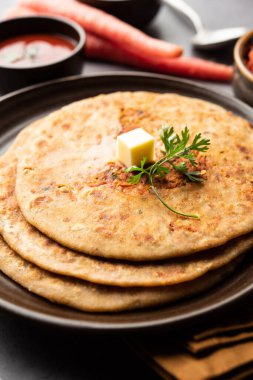 Havuç ya da gajar ka paratha, mayasız ve havuç ve buğday unundan yapılan bir Punjab yemeğidir. Ketçap ve lor ile servis edilir.