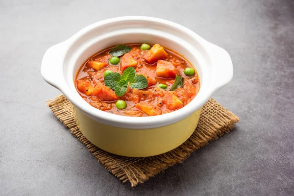 Wortel Curry Garar Gravy Sabzi Gemaakt Van Tomatenpuree Specerijen Geserveerd — Stockfoto