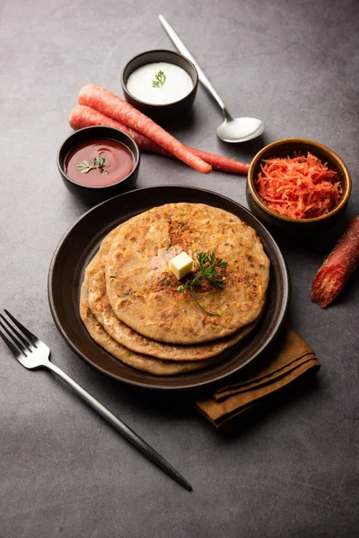 Zanahoria Gajar Paratha Plato Punjabi Que Pan Plano Indio Sin — Foto de Stock