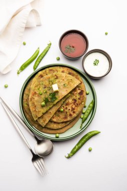 Yeşil Bezelye (İngilizce: Green Beas veya Matar ka paratha), mayasız bir Hint ekmeğidir. Ketçap ve lor ile servis edilir.