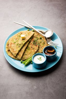 Yeşil Bezelye (İngilizce: Green Beas veya Matar ka paratha), mayasız bir Hint ekmeğidir. Ketçap ve lor ile servis edilir.