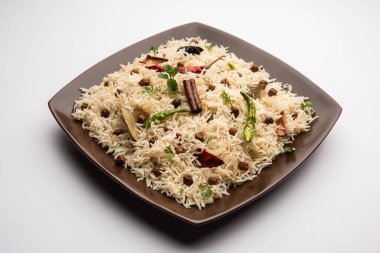 Lezzetli Baharatlı Chana Pulao veya Pulav veya pilav Basmati Rice ve nohut ile pişirilmiş baharatlı siyah veya beyaz nohut