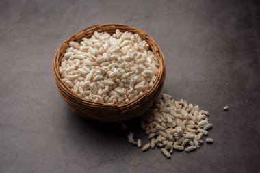 Patlamış pirinç ya da Nel Pori Puff Lahi ya da Karthigai Pori olarak da bilinir.