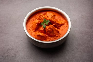 Hint tavuğu Tikka masala kasede. Asya 'da vejetaryen olmayan