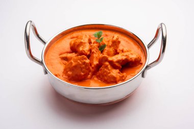 Hint tavuğu Tikka masala kasede. Asya 'da vejetaryen olmayan