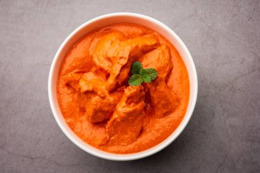 Hint tavuğu Tikka masala kasede. Asya 'da vejetaryen olmayan