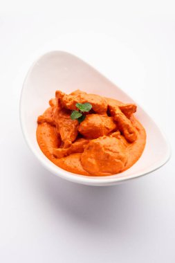 Hint tavuğu Tikka masala kasede. Asya 'da vejetaryen olmayan