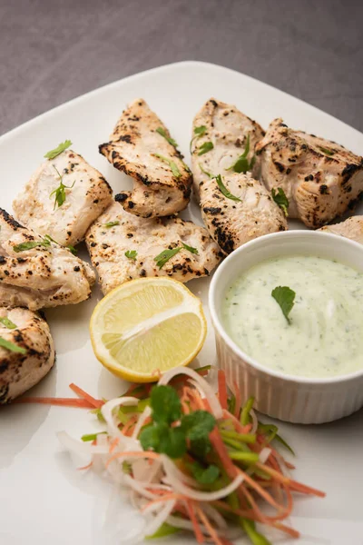 Indiano Afghani Frango Malai Tikka Grelhado Murgh Cremoso Kabab Servido — Fotografia de Stock