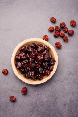 Hint jübbesi, dut ya da beresi tatlı ve ekşi tadı olan jaggery şurubunda kaynatılmış Labdo, tipik yol kenarı atıştırmalıkları.