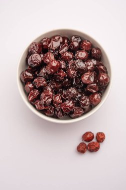 Hint jübbesi, dut ya da beresi tatlı ve ekşi tadı olan jaggery şurubunda kaynatılmış Labdo, tipik yol kenarı atıştırmalıkları.