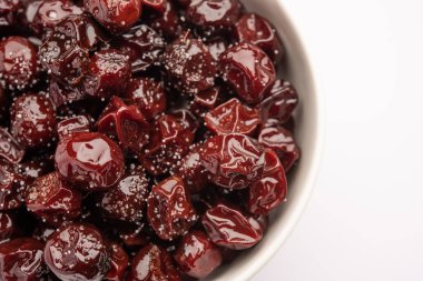 Hint jübbesi, dut ya da beresi tatlı ve ekşi tadı olan jaggery şurubunda kaynatılmış Labdo, tipik yol kenarı atıştırmalıkları.