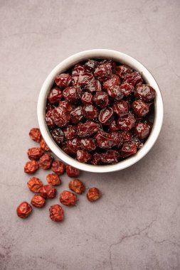 Hint jübbesi, dut ya da beresi tatlı ve ekşi tadı olan jaggery şurubunda kaynatılmış Labdo, tipik yol kenarı atıştırmalıkları.