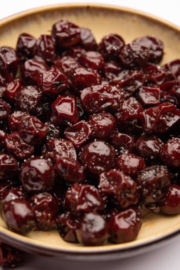 Hint jübbesi, dut ya da beresi tatlı ve ekşi tadı olan jaggery şurubunda kaynatılmış Labdo, tipik yol kenarı atıştırmalıkları.