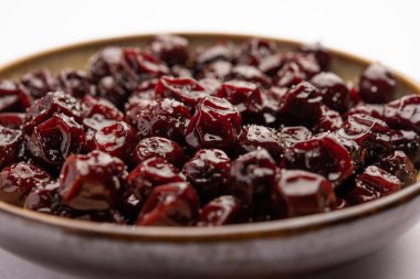 Hint jübbesi, dut ya da beresi tatlı ve ekşi tadı olan jaggery şurubunda kaynatılmış Labdo, tipik yol kenarı atıştırmalıkları.