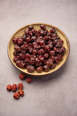 Hint jübbesi, dut ya da beresi tatlı ve ekşi tadı olan jaggery şurubunda kaynatılmış Labdo, tipik yol kenarı atıştırmalıkları.