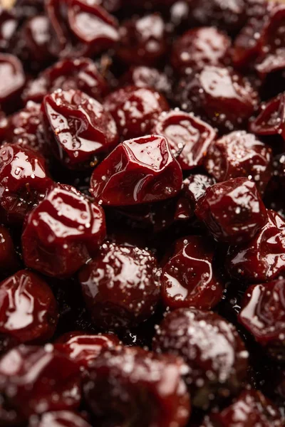 Hint jübbesi, dut ya da beresi tatlı ve ekşi tadı olan jaggery şurubunda kaynatılmış Labdo, tipik yol kenarı atıştırmalıkları.