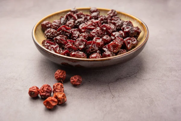 Hint jübbesi, dut ya da beresi tatlı ve ekşi tadı olan jaggery şurubunda kaynatılmış Labdo, tipik yol kenarı atıştırmalıkları.