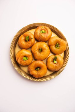 Balushahi ya da Baushah veya Mughlai, Pakistan ve Bangladeş 'te de popüler olan geleneksel Hint yumuşak ve yumuşak tatlısı.