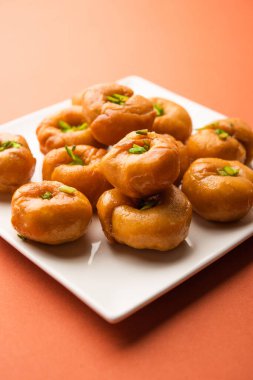 Balushahi ya da Baushah veya Mughlai, Pakistan ve Bangladeş 'te de popüler olan geleneksel Hint yumuşak ve yumuşak tatlısı.