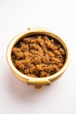 Kada Prasad bir buğday ya da atta yarısıdır. Kuzey Hindistan 'da unlu bir tatlıdır. Genellikle Punjabi ya da Sikh Gurdwarato' da servis edilir.