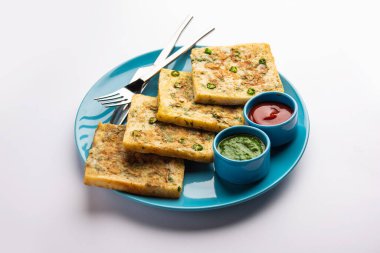 Ekmek omleti Hindistan 'dan hızlı ve kolay bir kahvaltıdır. Yumurta hamuruna baharat ve sığ yağda kızartılmış taze ekmek dilimleri. Domates, ketçap ve çayla servis edilir.