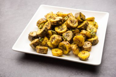 Hindistan 'ın kıyı bölgelerinde popüler olan ham muz sabzi veya kacchey kele ki sabji kerla, goa ve maharashtra gibi eyaletler