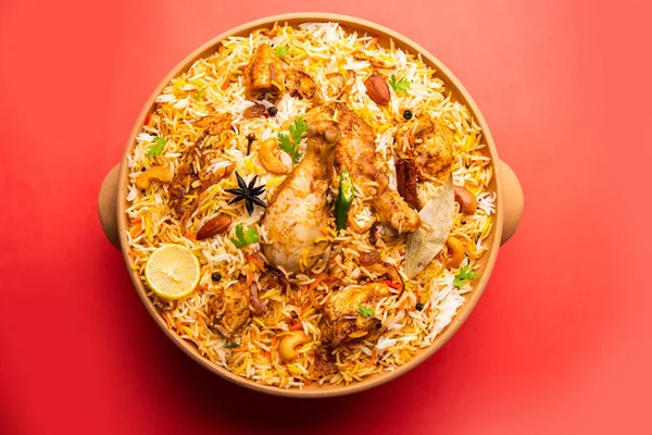 Dum Handi Chicken Biryani Prepared Earthen Clay Pot Called Haandi — Stock Photo, Image