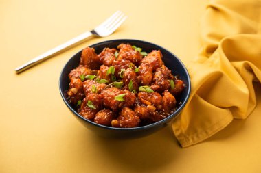 Biberli su kestanesi, çıtır çıtır Hint Çin yemeği ya da Singada kullanarak yapılan atıştırmalıklar.