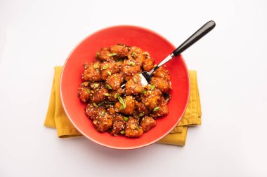 Biberli su kestanesi, çıtır çıtır Hint Çin yemeği ya da Singada kullanarak yapılan atıştırmalıklar.