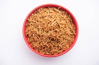 Singada ya da Singara sarımsak sev, Namkeen shev su kestanesi ile yapılan bir Vrat yemeği.