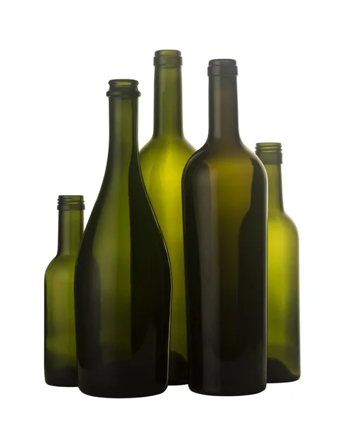 Пустые бутылки вина изолированы на белом — стоковое фото
