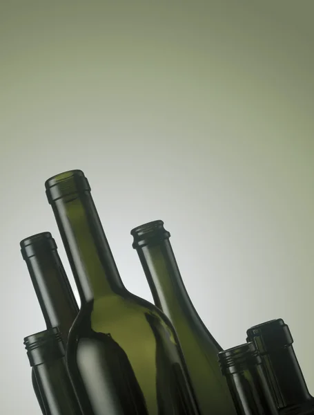 Tomma vinflaskor — Stockfoto