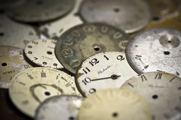 Колекція зі старих годинник Raketa циферблатів — стокове фото