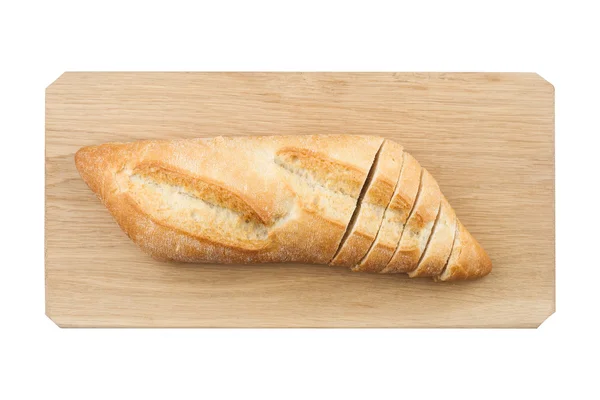 Branco pequeno pão a ser cortado em tábua de madeira — Fotografia de Stock