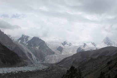 Yazın güzel manzara, Pakistan Karakoram Otoyolu