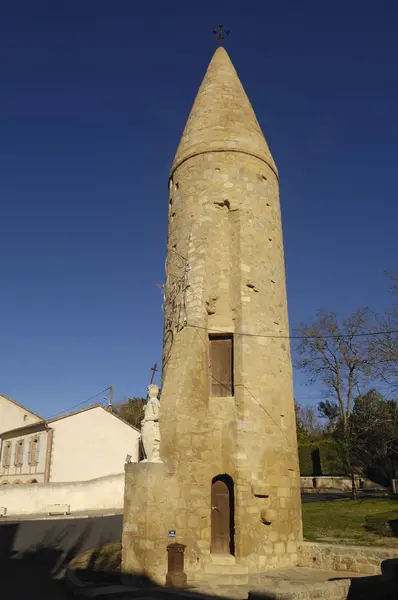 Башня, Avignonet-Lauragais, Midi Pyfes, Франция — стоковое фото