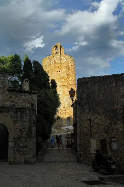 Věž kamarádi, Girona, Costa Brava, Španělsko — Stock fotografie