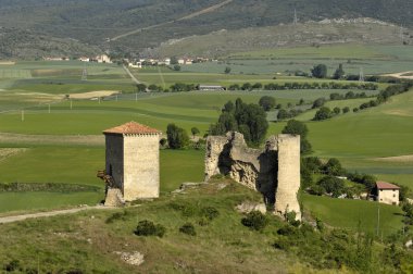 kale ve Santa Gadea del Cid duvarda Burgos ili, Castilla-Leon, İspanya
