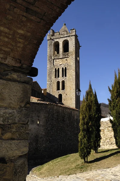 Kirche Justa und Rufina, Prats de Mollo, La Preste, Vallespir, Languedoc-Roussillon, Pyrenäen Orientales, Frankreich — Stockfoto