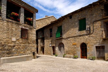 El Salvador Meydanı, Ainsa, Aragon, İspanya