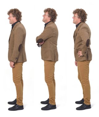 Beyaz arka planda spor ceketli orta yaşlı bir adamın yan görüntüsü.